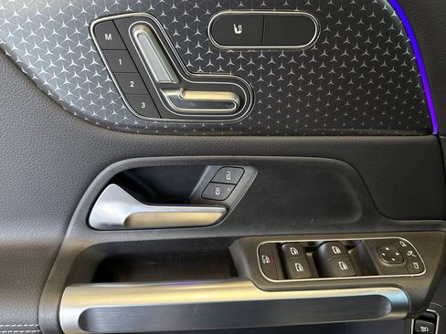 New 2026 Mercedes-Benz GLB 250 4MATIC image 11
