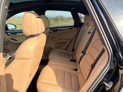 New 2026 Porsche Macan Base AWD/4WD image 20