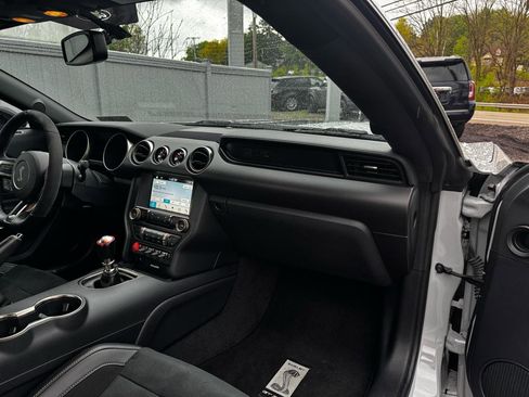 Used 2017 Ford Mustang Shelby GT350 RWD image 23