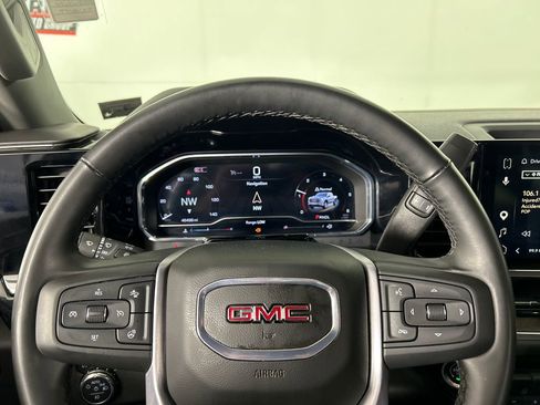 Used 2025 GMC Sierra 1500 SLT RWD image 14