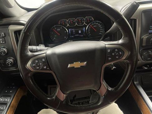 Used 2018 Chevrolet Silverado 2500 High Country w/ Duramax Plus Package AWD/4WD image 22