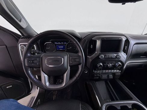Used 2019 GMC Sierra 1500 Denali w/ Denali Ultimate Package AWD/4WD image 13