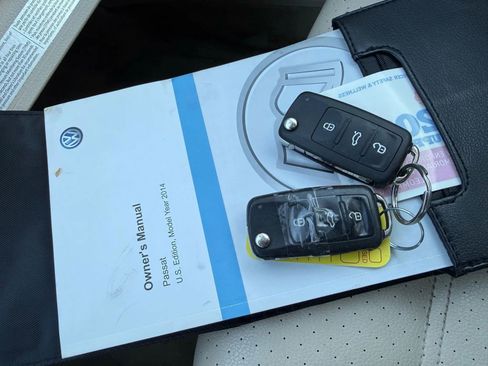 Used 2014 Volkswagen Passat 1.8T SE image 19