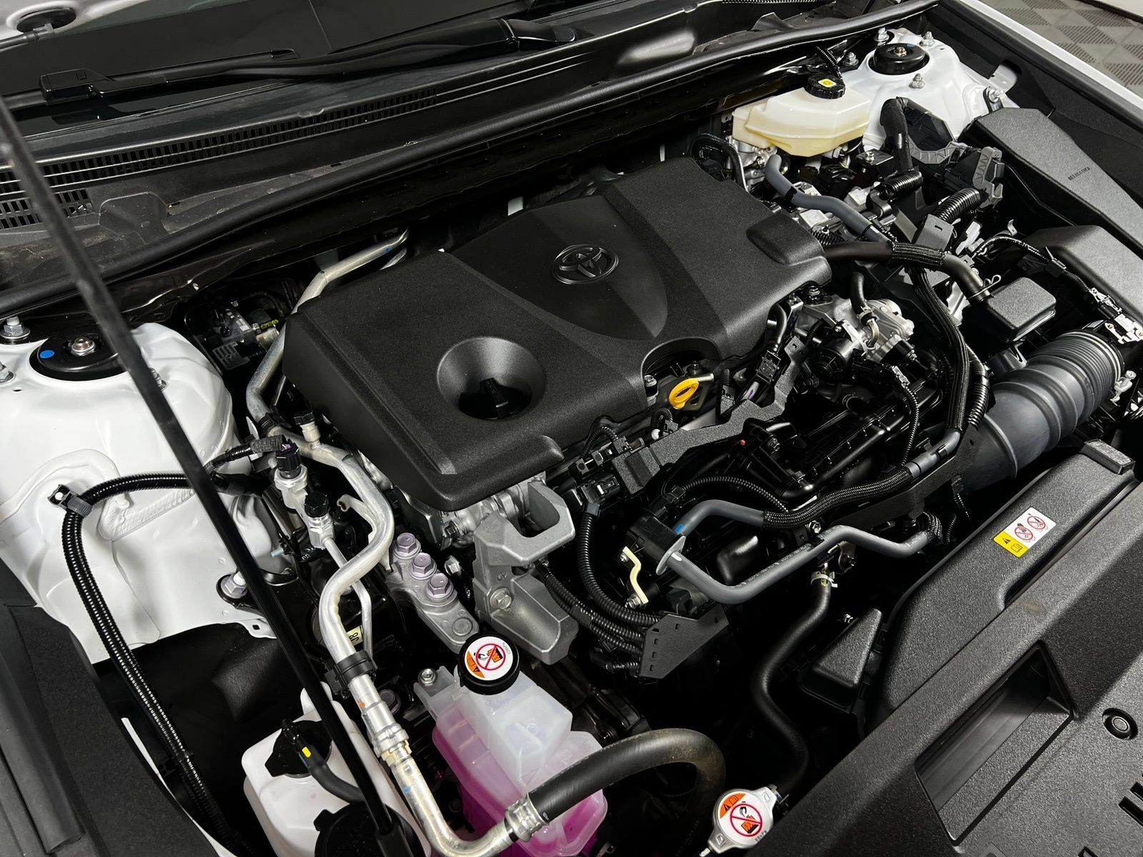 Certified 2025 Toyota Camry SE FWD image 10
