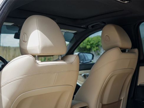 Used 2019 BMW 330i Sedan RWD image 22