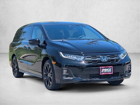 Certified 2026 Honda Odyssey Sport-L image 3