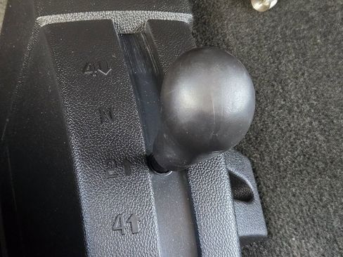 Used 2018 Chevrolet Silverado 1500 Custom w/ Custom Value Package image 27