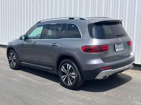Used 2026 Mercedes-Benz GLB 250 image 4