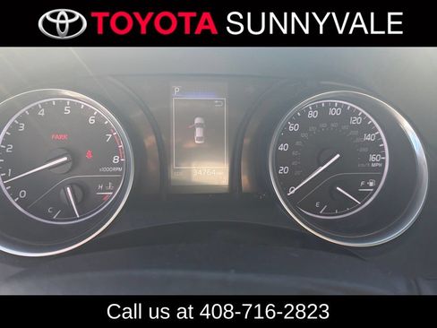 Used 2018 Toyota Camry LE FWD image 3