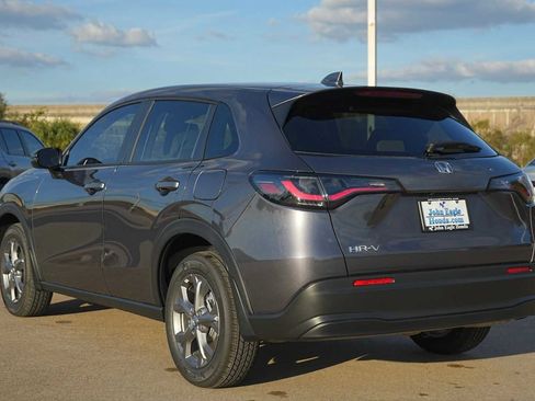 New 2026 Honda HR-V LX image 4