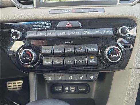 Used 2017 Kia Sportage SX image 22