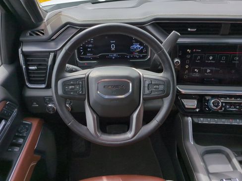 Used 2025 GMC Sierra 2500 Denali Ultimate AWD/4WD image 15