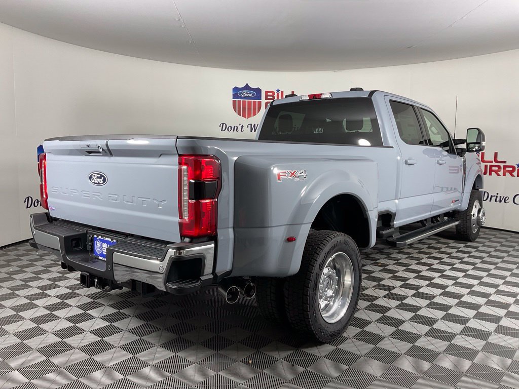 New 2027 Ford F450 Lariat w/ FX4 Off-Road Package AWD/4WD image 3