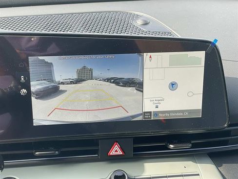 New 2026 Hyundai Elantra Limited FWD image 11