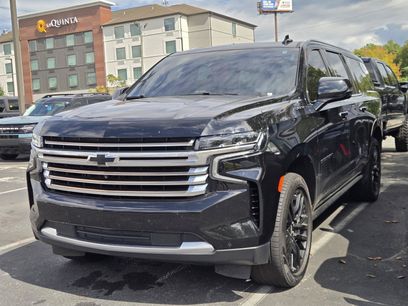 Used 2024 Chevrolet Suburban High Country w/ Premium Package 2