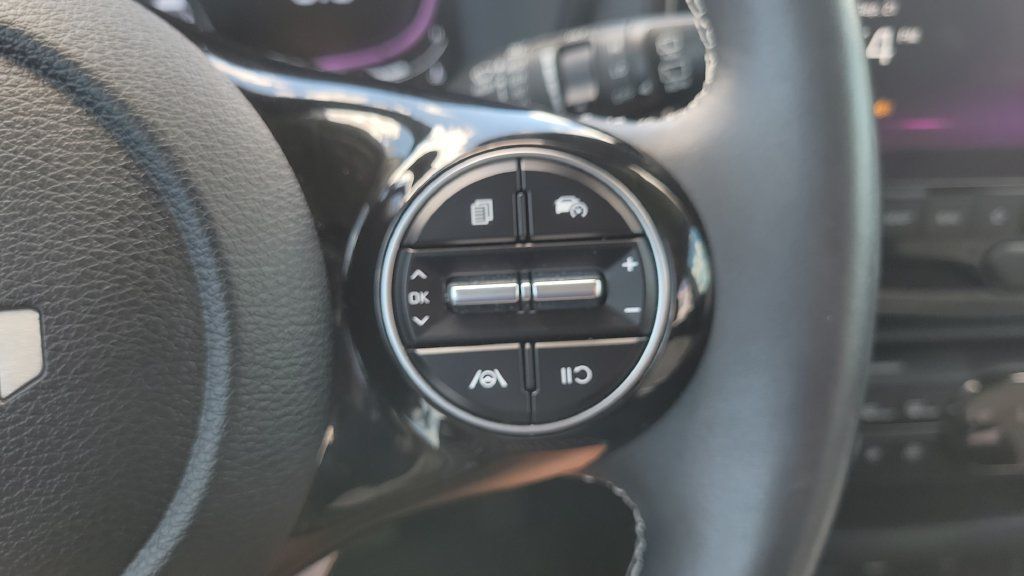 Used 2024 Kia Soul GT-Line FWD image 20