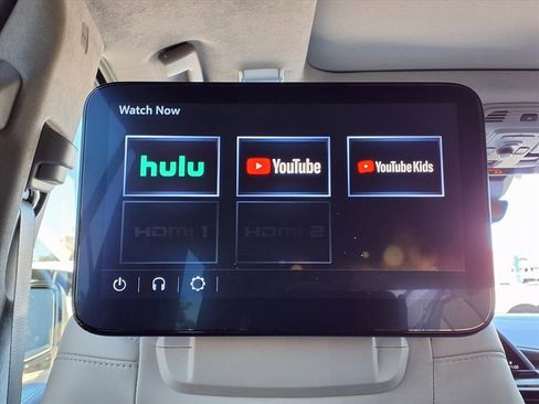 Used 2022 Cadillac Escalade Premium Luxury Platinum w/ Heavy-Duty Trailer Package image 18