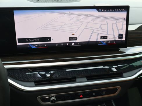 Used 2024 BMW X5 xDrive40i w/ Premium Package image 27