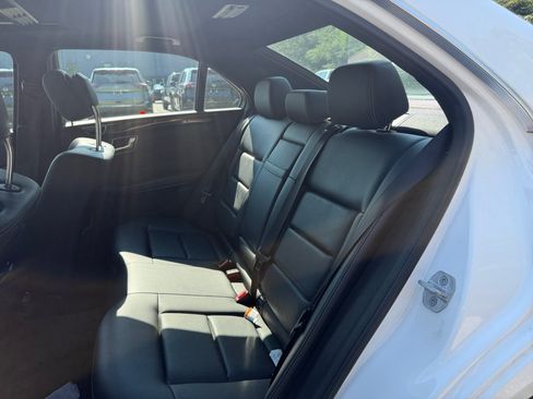 Used 2016 Mercedes-Benz E 350 Sedan image 34