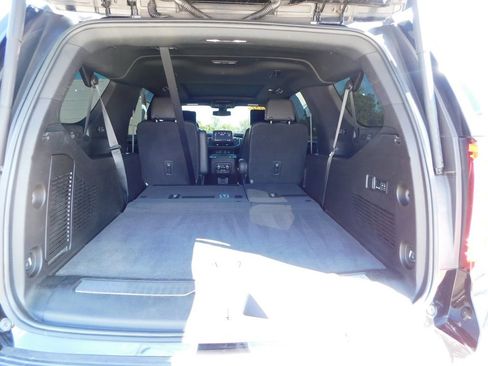 Used 2021 GMC Yukon XL AT4 w/ AT4 Premium Plus Package AWD/4WD image 30