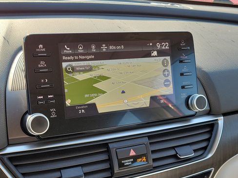 Used 2022 Honda Accord Touring image 10