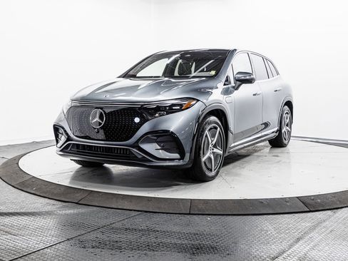 Certified 2023 Mercedes-Benz EQS 580 4MATIC SUV image 3