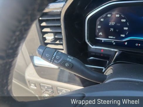 Used 2025 Chevrolet Silverado 2500 LT w/ Convenience Package image 36