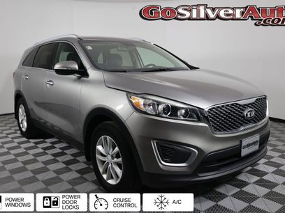 Used 2017 Kia Sorento FWD w/ LX Convenience Package