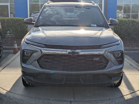 New 2026 Chevrolet TrailBlazer RS w/ Convenience Package FWD image 3
