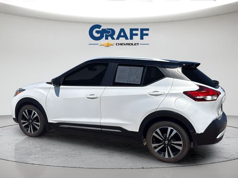 Used 2020 Nissan Kicks SR FWD image 4