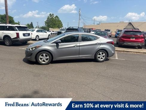 Used 2014 Hyundai Elantra SE FWD image 4