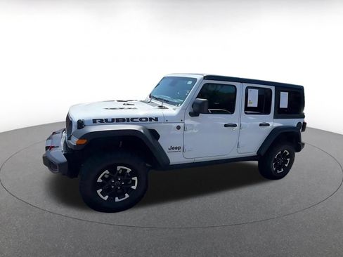 Used 2025 Jeep Wrangler Unlimited Rubicon AWD/4WD image 8