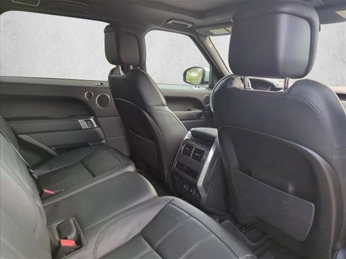 Used 2019 Land Rover Range Rover Sport SE image 23