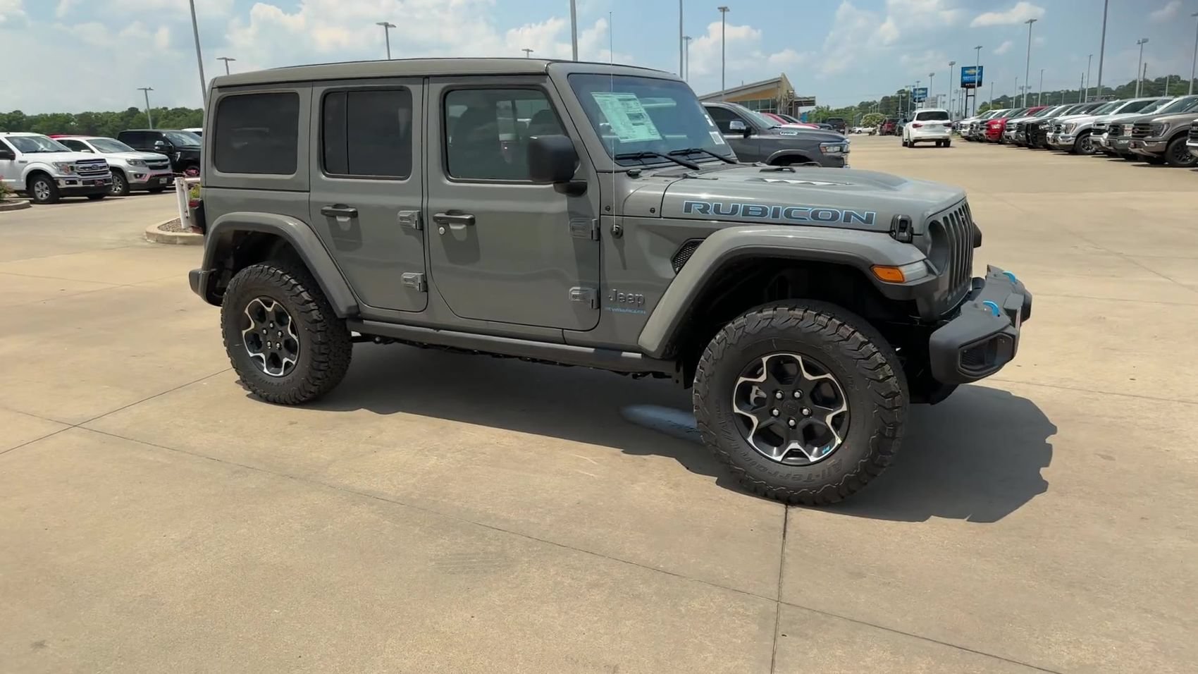 New 2023 Jeep Wrangler Unlimited Rubicon 4xe w/ Cold Weather Group AWD/4WD image 2