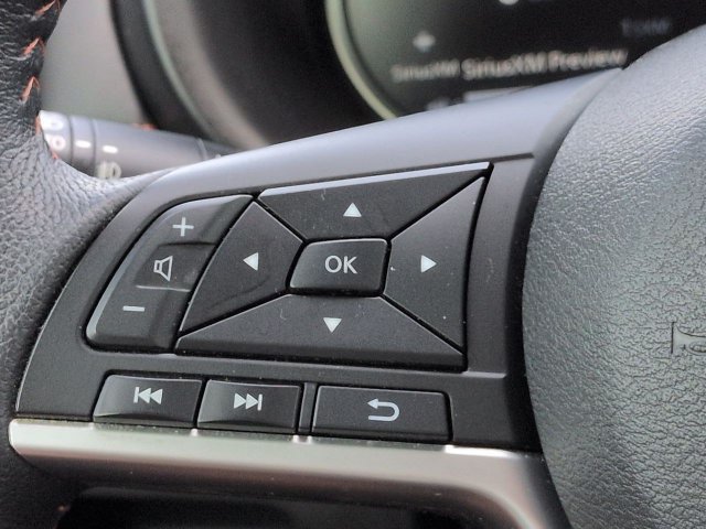 Used 2019 Nissan Kicks SR w/ Exterior Electronics Package FWD image 23