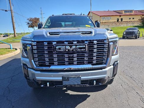 Used 2024 GMC Sierra 2500 Denali Ultimate w/ Max Trailering Package AWD/4WD image 4