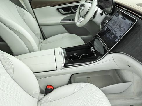 Certified 2023 Mercedes-Benz EQE 350+ 4MATIC SUV image 27