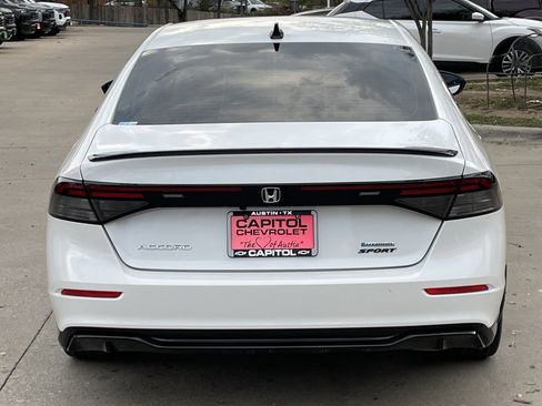 Used 2025 Honda Accord Sport image 5