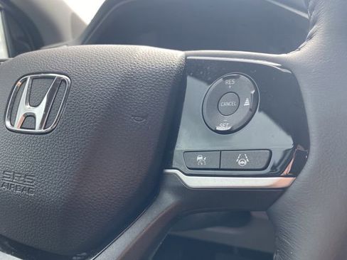 Used 2024 Honda Odyssey Touring image 32