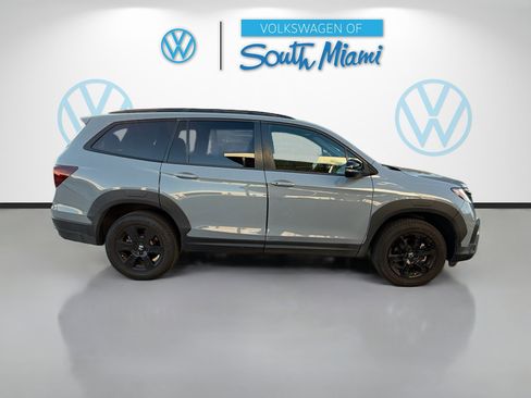 Used 2022 Honda Pilot TrailSport image 6