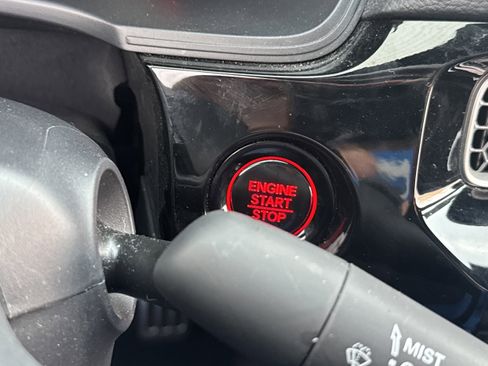 Used 2025 Honda Civic Sport image 15