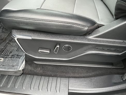 Used 2023 Ford F150 Lariat w/ Equipment Group 502A High image 15