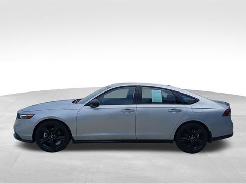 Used 2024 Honda Accord Sport image 2