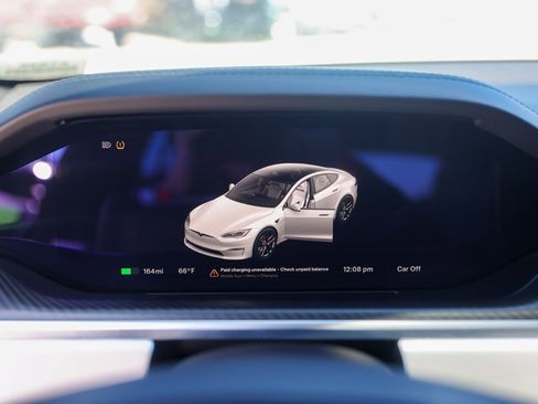 Used 2025 Tesla Model S Plaid image 11