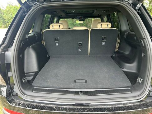 Used 2025 Jeep Grand Cherokee Limited RWD image 14