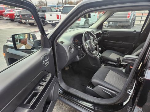 Used 2014 Jeep Patriot Latitude image 5