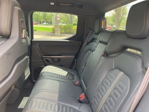 Used 2022 Rivian R1T Adventure AWD/4WD image 29