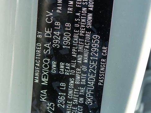 Used 2025 Kia K4 EX FWD image 26