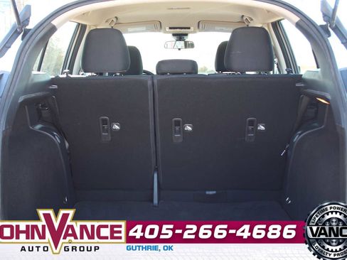 Used 2022 Nissan Kicks SV image 9