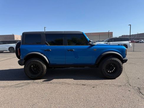 Used 2025 Ford Bronco Badlands AWD/4WD image 4
